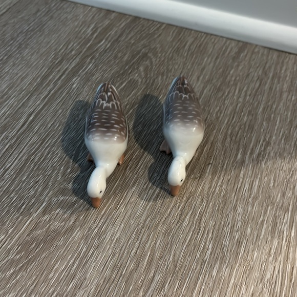Bing & Grondahl set of 2 geese #1902 - Picture 2 of 4